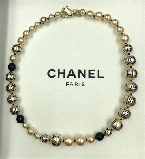 coco chanel fake pearls|coco chanel pearl necklaces.